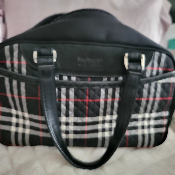 Burberry bag &Wallet Set - Picture 2 of 12